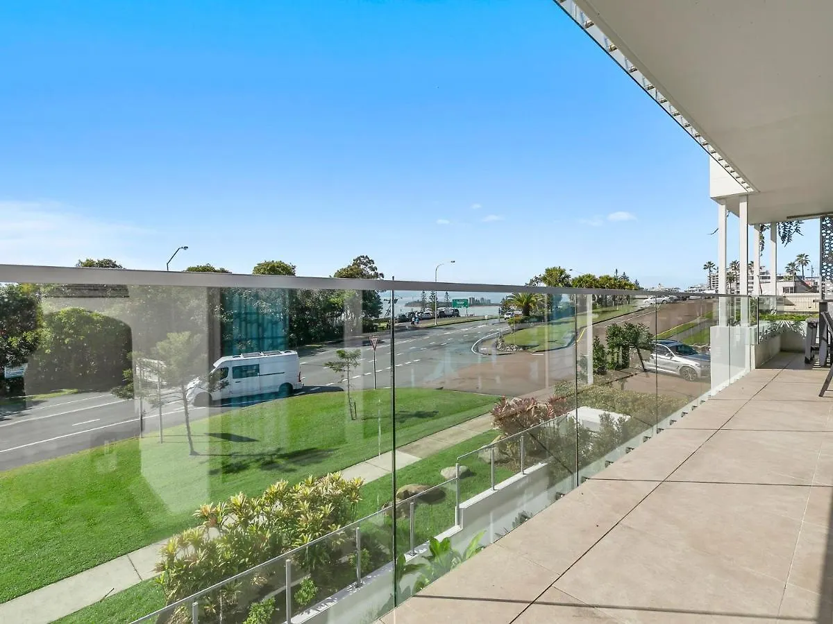 Elysee Beachside Apartments Alexandra Headland Australia