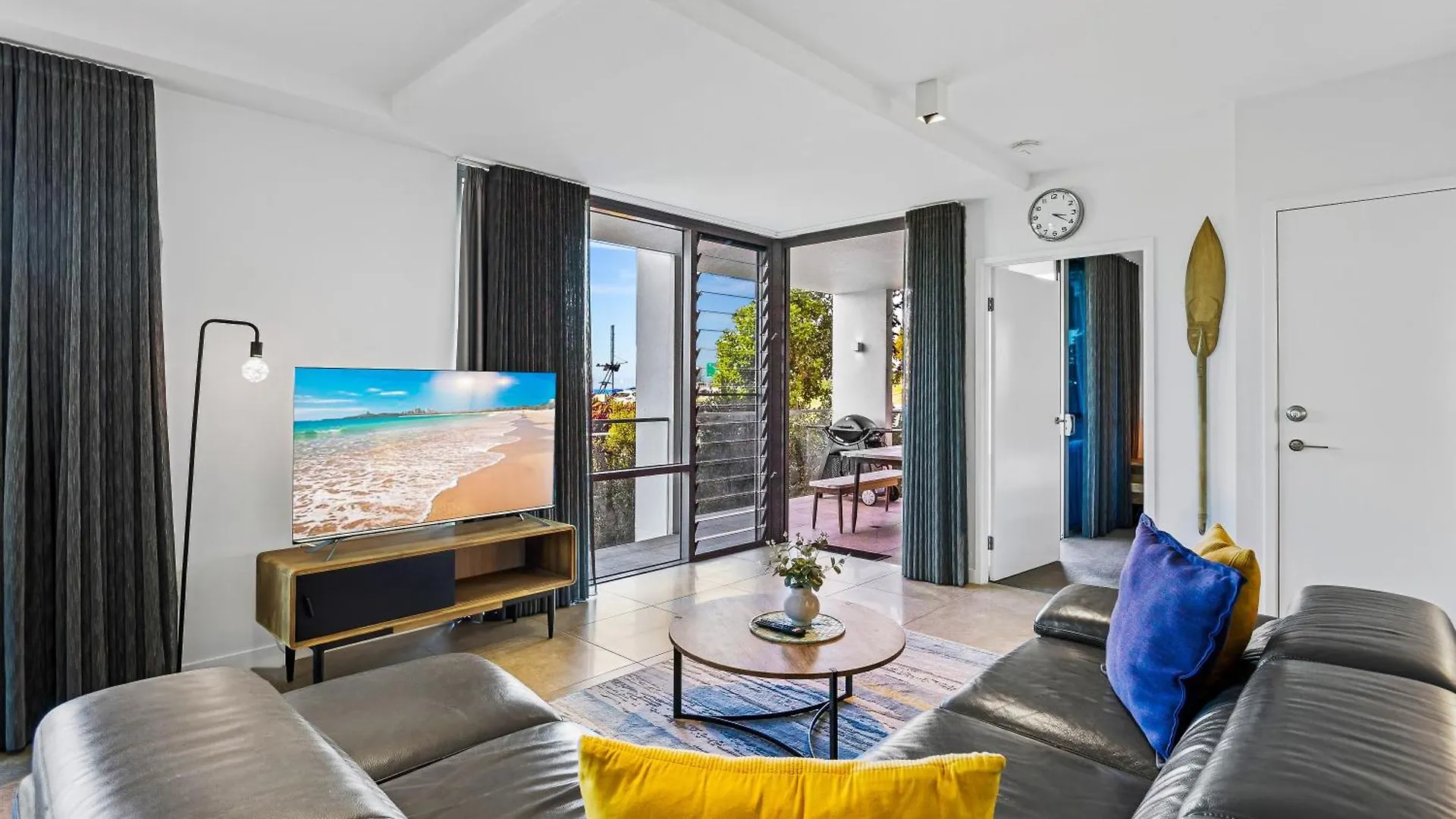 Elysee Beachside Apartments Alexandra Headland