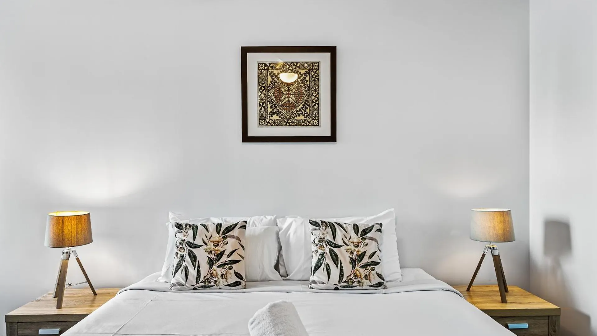 Elysee Beachside Apartments Alexandra Headland 0*,