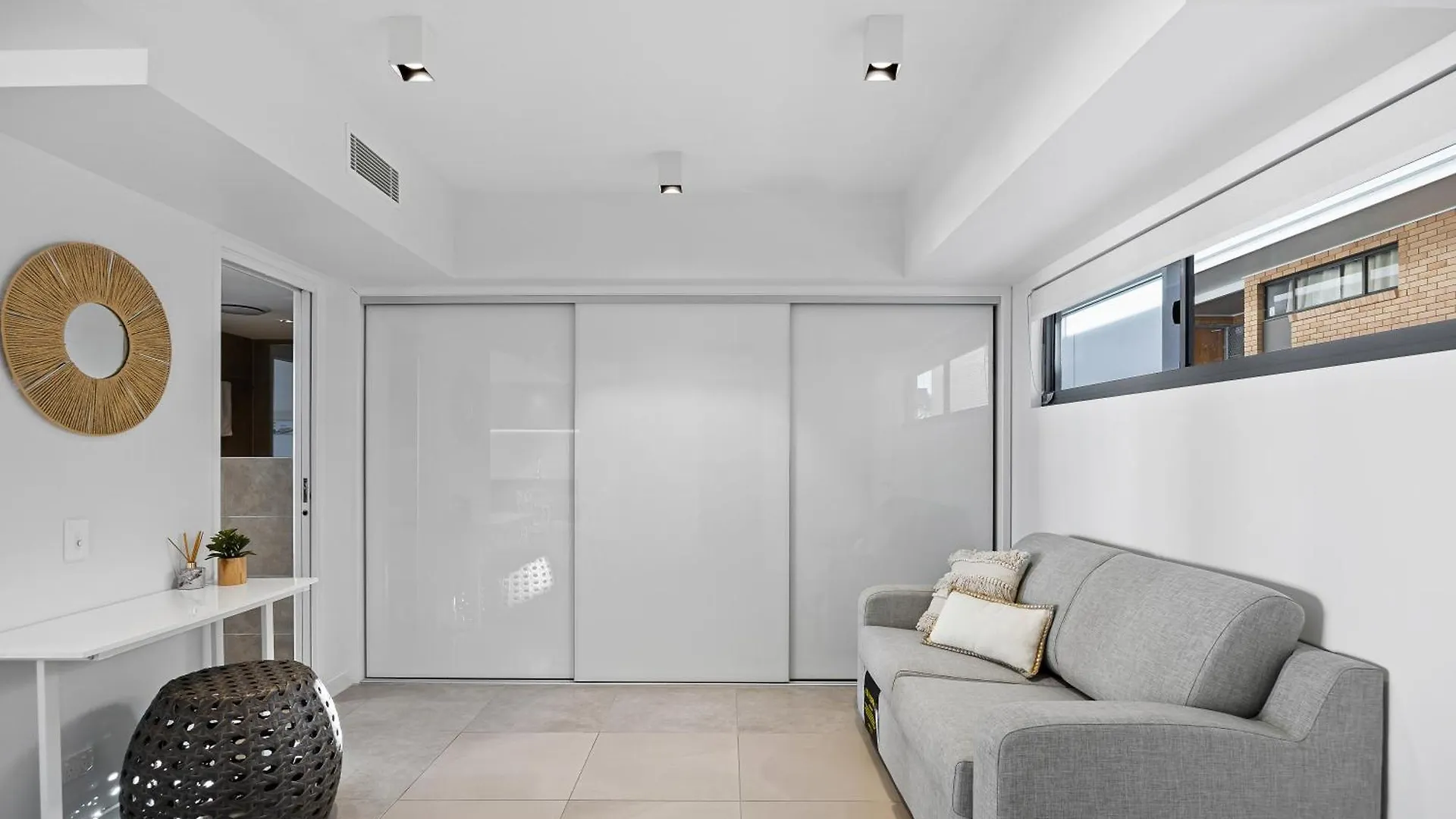 Elysee Beachside Apartments Alexandra Headland Australia