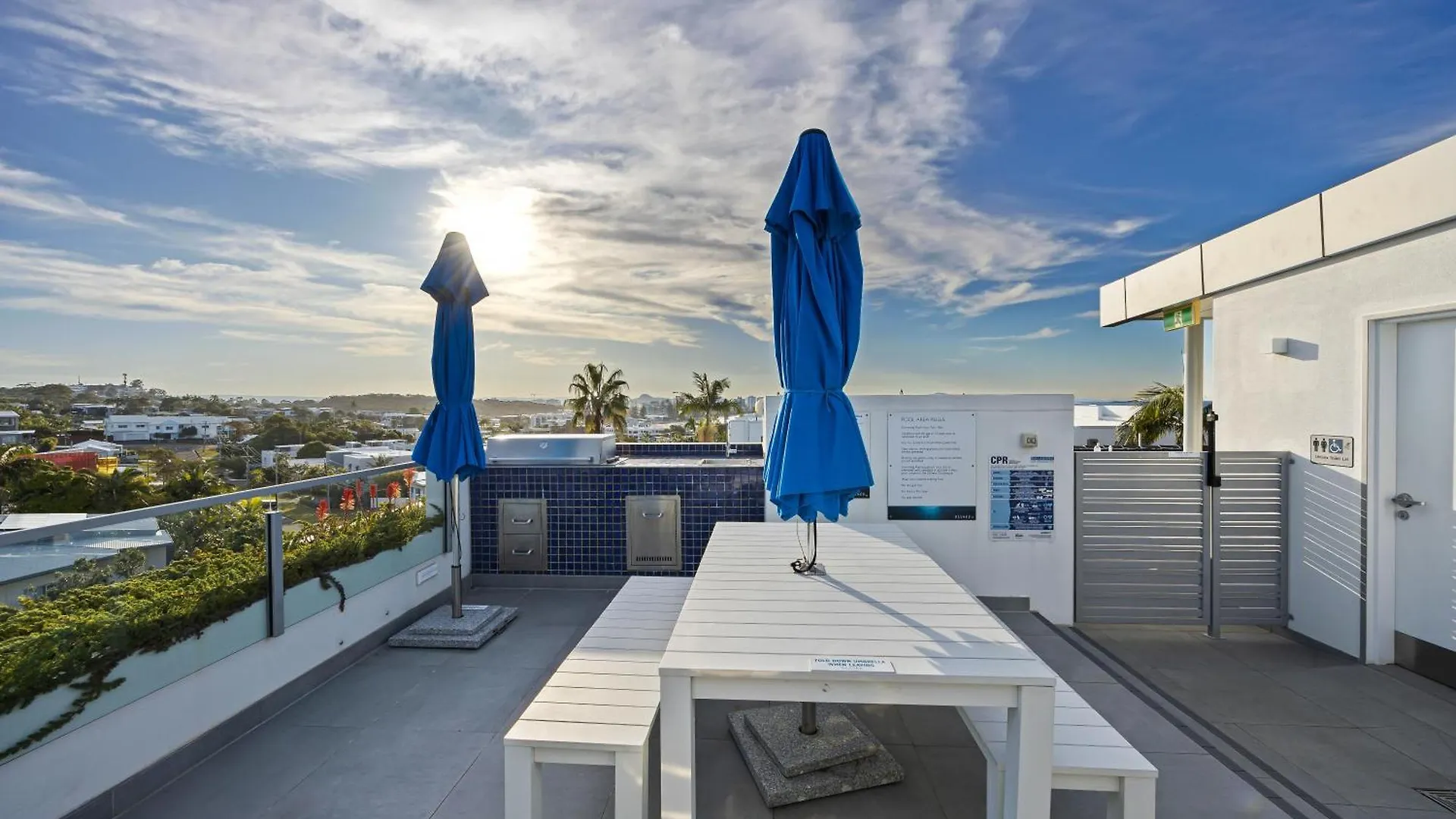 Elysee Beachside Apartments Alexandra Headland