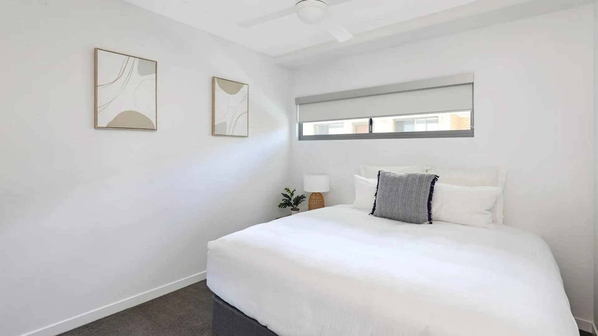 Elysee Beachside Apartments Alexandra Headland
